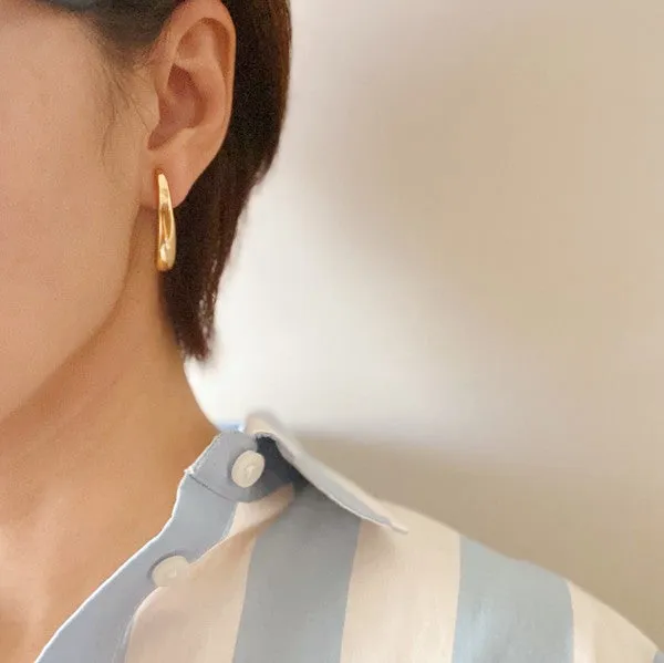 Ellison and Young Beauty Of Simplicity Earrings